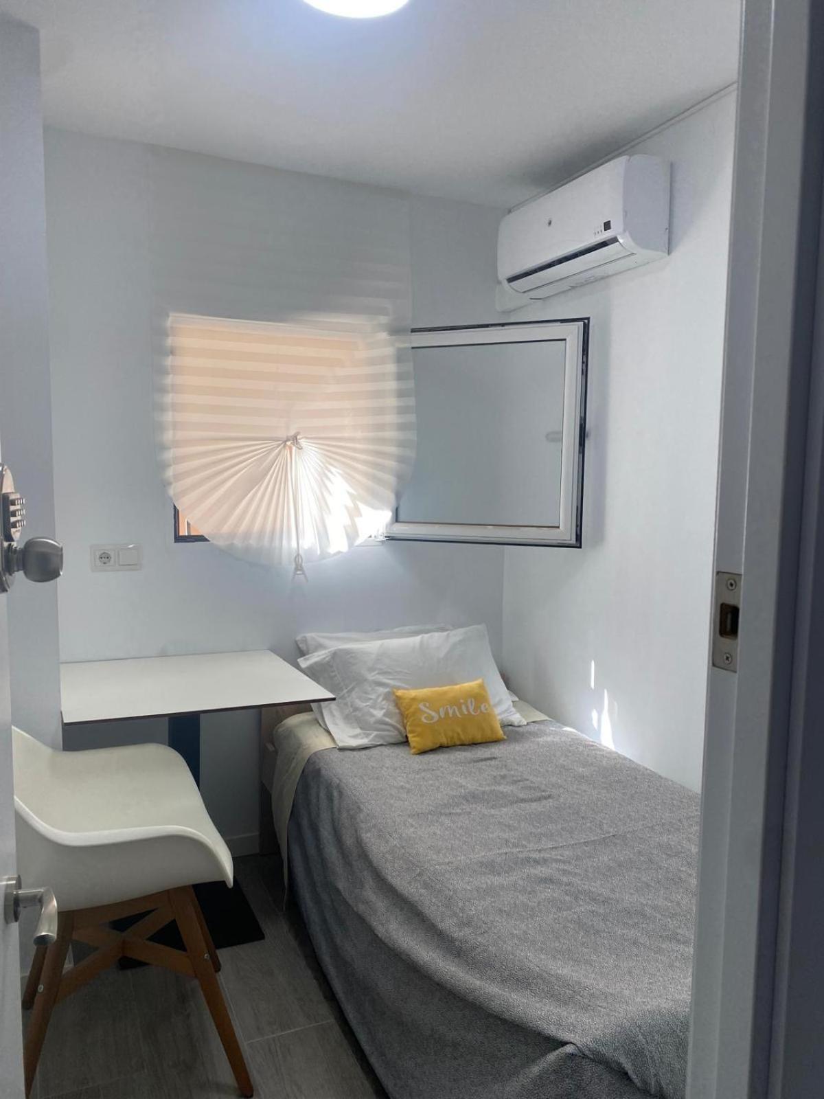Gypsy Budget Shared Flat Valenza